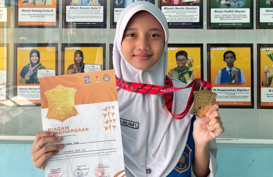 Selena Siswi SMP Muhammadiyah 2 Taman Hobi Menari Juara Taekwondo