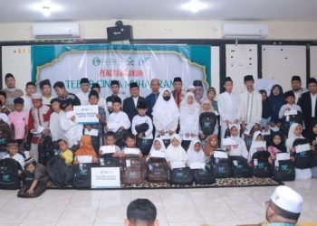 Berbagi Senyum Santri di Bulan Muharram, LAZIS Nurul Falah Salurkan Santunan dan Bingkisan