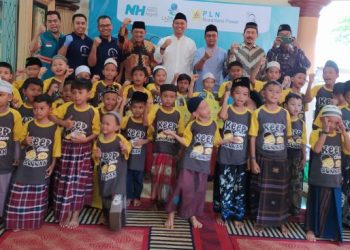 Momen Tahun Baru Islam, Puluhan Anak Gresik Dikhitan