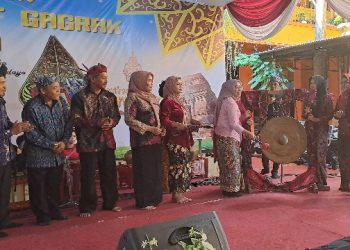 SMP-SMK Sepuluh Nopember Uri-Uri Budaya Jawi ‘Nembang Macapat Gagrak Sidoarjo’