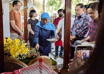 Eri Cahyadi Hadir di Uji Coba Makan Gratis Dinilai Sinyal PDIP Merapat ke Khofifah-Emil