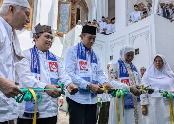 Resmikan Masjid Bahrul Maghfiroh, Khofifah Konsisten Berdakwah & Berjuang untuk Umat