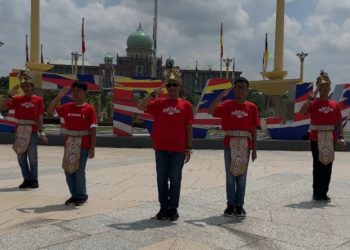 Melihat Perjuangan Siswa SMP Nufi Sidoarjo Merayakan HUT RI ke 79 di Negeri Orang