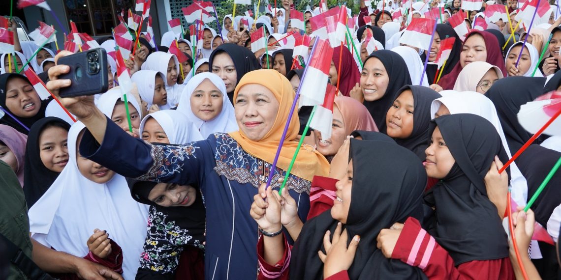Berpihak Pada Rakyat, Khofifah Dinilai Kedepankan Kejujuran dalam Memimpin Jatim