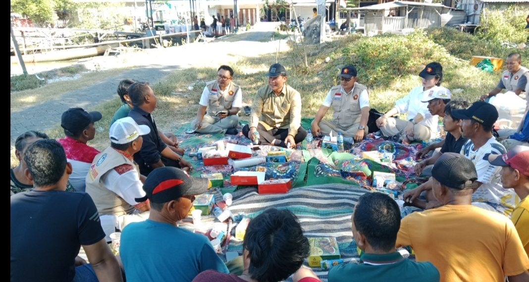 Nelayan Gisik Cemandi Keluhkan Pemakaian Pukat Harimau, Bambang Haryo Minta Polairud Lakukan Penertiban
