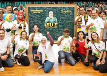 Raih Penghargaan Ibu’e Olahraga Jawa Timur, Khofifah Dinilai Bawa Dampak Positif Luar Biasa