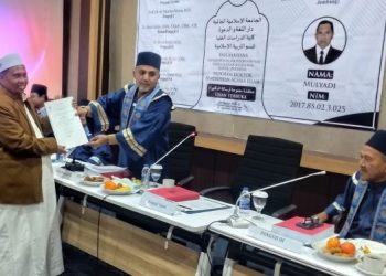 Ketua PCNU Gresik KH Mulyadi Raih Doktor Pendidikan Agama Islam