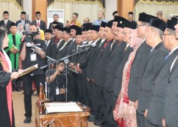 Bupati Gresik Ajak DPRD Baru Tingkatkan Kerja Sama Membangun Daerah