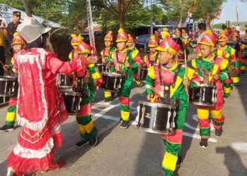 Semarak HUT ke-79 Kemerdekaan,  Masyarakat Guyub Ikuti Gerak Jalan Tradisional Sidomukti – Bungah