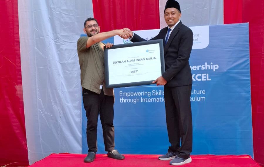 SAIM Adopsi Kurikulum Pearson Edexcel