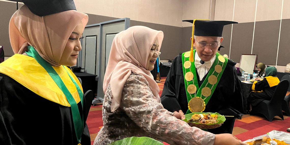 Nasi Boran untuk Rektor