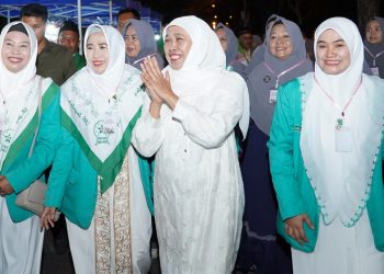 Perhatikan Nasib Rakyat, Khofifah Dinilai Ibunya Masyarakat Jawa Timur