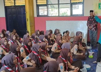 SMP PGRI 9 Sidoarjo Kerjasama dengan Puskesmas Edukasi Siswanya Tentang Kesehatan dan Gizi