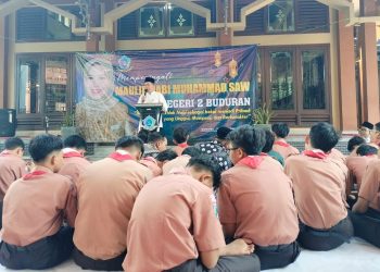 SMK Negeri 2 Buduran Bersholawat dan Beri Apresiasi Siswa Hafidz Quran