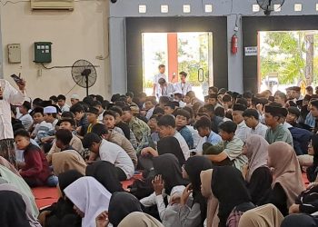 Siswa SMP Negeri 1 Sidoarjo Dilatih Kesabaran Agar Tidak Terjadi Bullying