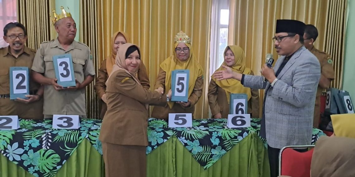 SMP Negeri 2 Sukodono Berikan Pemahaman Penguatan Kinarja Guru Secara Tim