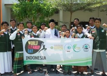 Peringati Hari Bersih-bersih Sedunia, Kader Lingkungan Refah Islami Kembali Beraksi