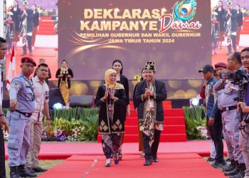 Deklarasi Kampanya Damai, Khofifah-Emil Bertekad Kuat Utamakan Persatuan Jawa Timur