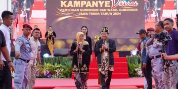 Deklarasi Kampanya Damai, Khofifah-Emil Bertekad Kuat Utamakan Persatuan Jawa Timur