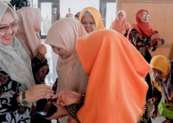 Realisasikan Program Nawa Karsa Gresik Barokah, Wabup Bu Min Berikan Tunjangan Kehormatan kepada 1.067 Huffadz