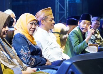 Gus Iqdam Bersama Ribuan Warga Jatim Doakan Khofifah Jadi Gubernur Jatim