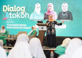 Khofifah Sampaikan Pentingnya Kreatifitas dan Inovasi Keberlanjutan di Konferensi Fatayat NU
