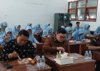 Dukung Makan Siang Gratis, Bupati Mas Dhito  Bakal Gandeng Produsen Susu Lokal Kandangan