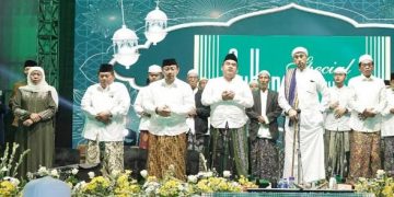 Pilihan Terbaik Jatim, KH. Anwar Zahid: Khofifah Pemimpin Cerdas Punya Kinerja Luar Biasa