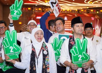 Poltracking Ungkap Tren Elektabilitas Khofifah-Emil Terus Meroket Jauh Kalahkan Lawan