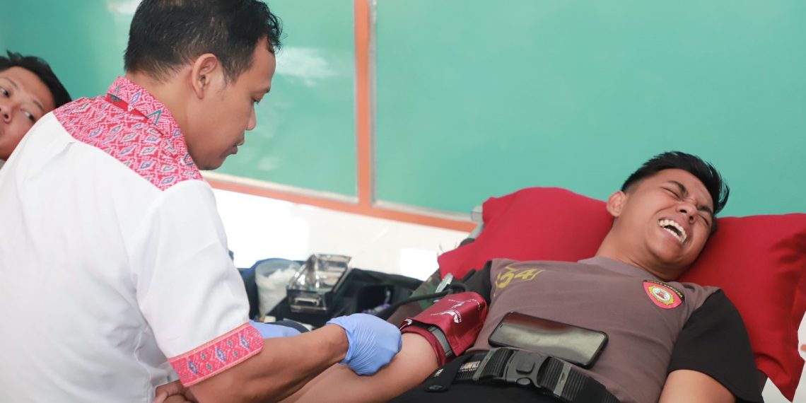 Peringati HUT Divisi Humas, Polres Kediri Gelar Donor Darah