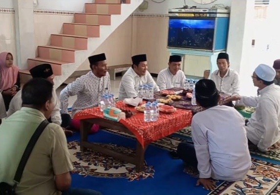 Calon Bupati Subandi Keliling Sowan Kiai Minta Nasehat dan Mohon Doa Restu