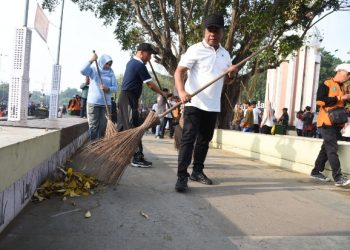 Pjs Bupati Sidoarjo Gerakkan Serentak 15 Ribu ASN Kerja Bakti Bersama