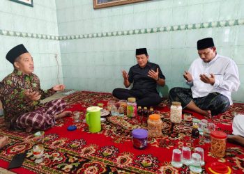 Doa Para Kyai Terus Mengalir ke Paslon No 1 (Subandi-Mimik)
