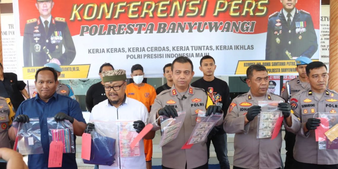 Berhasil Diamankan, Pelaku Penjambretan Wisatawan Belgia di Banyuwangi Terancam 5 Tahun Penjara