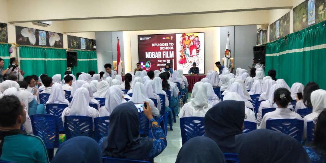 KPU Kota Kediri Nonton Bareng Gen Z Film Tepatilah Janji