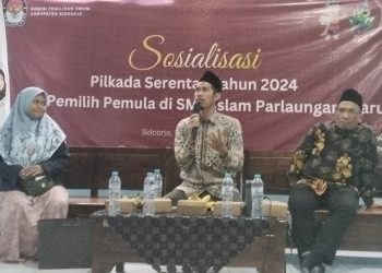 KPU Sidoarjo Beri Edukasi Pemilih Pemula Siswa SMA Islam Parlaungan