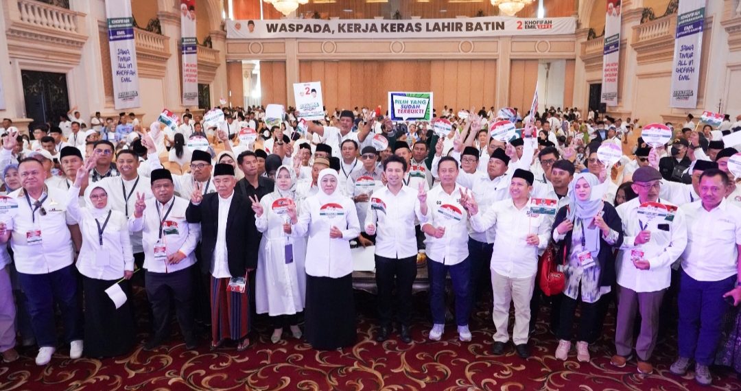 Dihadapan Ribuan Relawan, Khofifah Tegaskan Kedepankan Berpolitik Santun