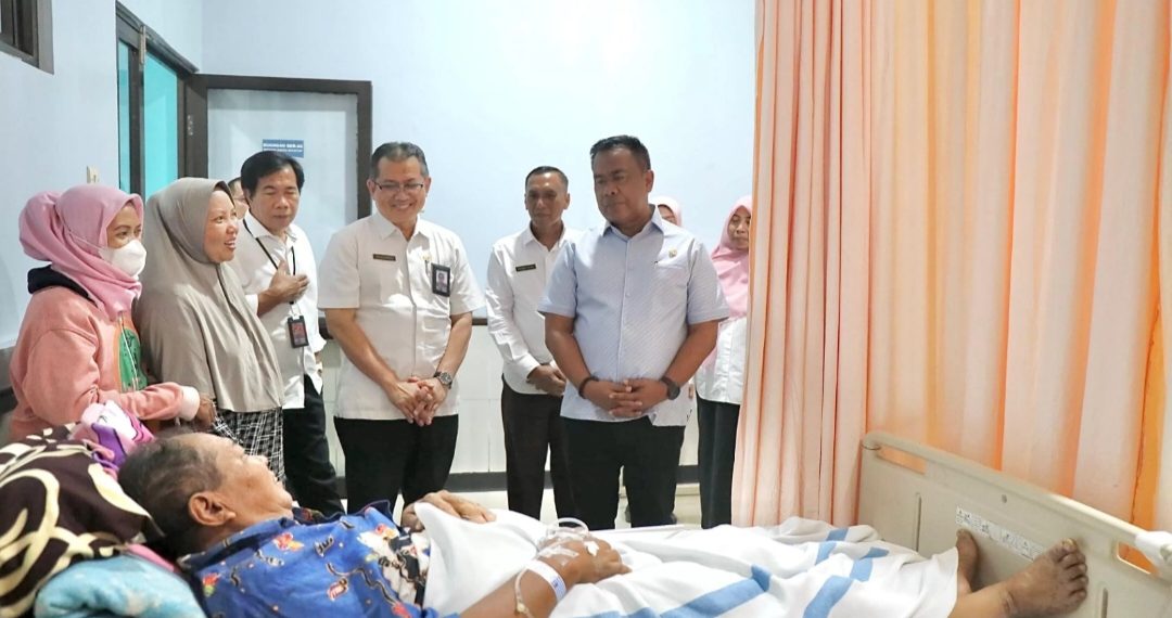 Pjs Bupati Sidoarjo Pastikan Kualitas Pelayanan dan Fasilitas di RSUD RT Notopuro Optimal