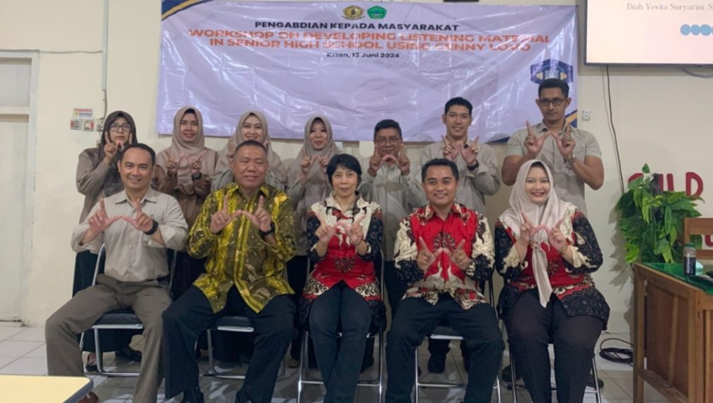 Pelatihan Artificial Intelligence Tingkatkan Keterampilan Listening Guru SMA Islam Krian Sidoarjo