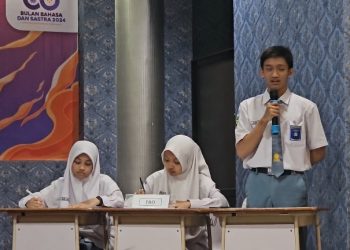 Lomba Debat Siswa SMAMDA Sidoarjo Lebih Argumentatif Dari Debat Paslon