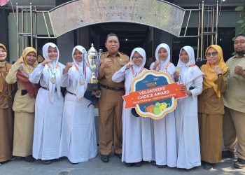 ‘Literasi Keuangan’ Siswa SMPN 3 Sidoarjo Raih ‘Volunteers Choice Award’ Tingkat Nasional