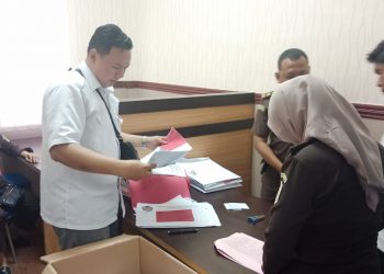 DJP Jatim II Serahkan Tersangka Tindak Pidana Pajak Senilai Rp 2,5 M ke Kejari Sidoarjo