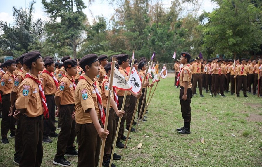 SMP Al Muslim Siapkan Generasi Tangguh Melalui Kegiatan Kemah Bakti