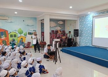 Pentingnya Jaga Kesehatan, KB TK Al Falah Darussalam Hadirkan Dokter Tamu