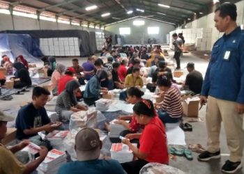 Dengan Pengawasan Ketat, KPU Sidoarjo Mulai Sortir Surat Suara Pilkada Serentak 2024