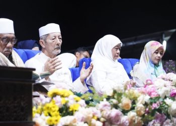 Kiai dan Warga Malang Ketuk Pintu Langit agar Khofifah Lanjut Pimpin Jatim Dua Periode