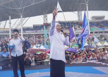 Elektabilitas Khofifah-Emil Melesat 2 Kali Lipat Ungguli Pesaing di Survei LSI Denny JA