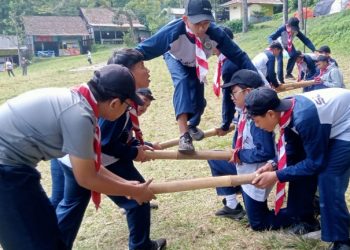 SMPIT Insan Kamil Bekali Kepemimpinan Siswanya Melalui LDKS