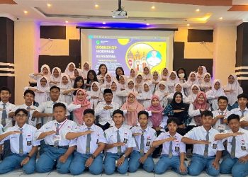 SMA Negeri 1 Waru Tanamkan Nilai Moderasi Beragama Pada Siswanya
