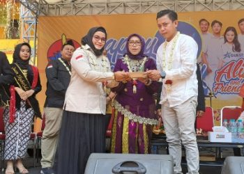 Anniversary 14th SMP-SMK Sepuluh Nopember Berterima Kasih pada Masyarakat